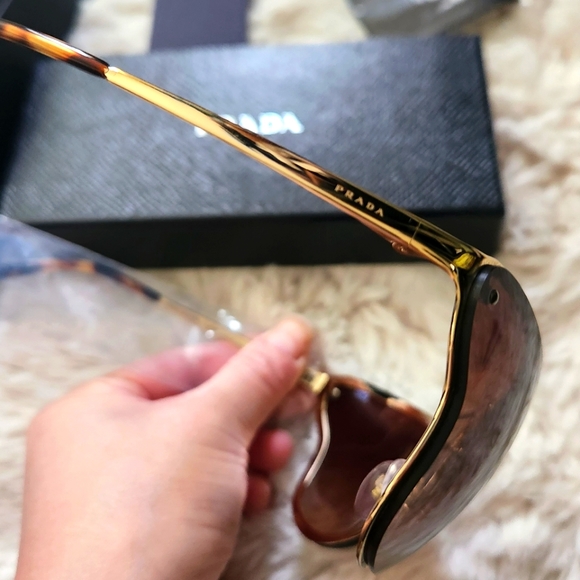 Prada Sunglasses - Picture 12 of 15